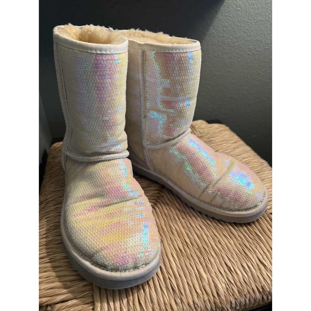 UGG Australia Classic Short Sparkle Sequin Boots Womens Sz 7 Iridescent White - Picture 2 of 11